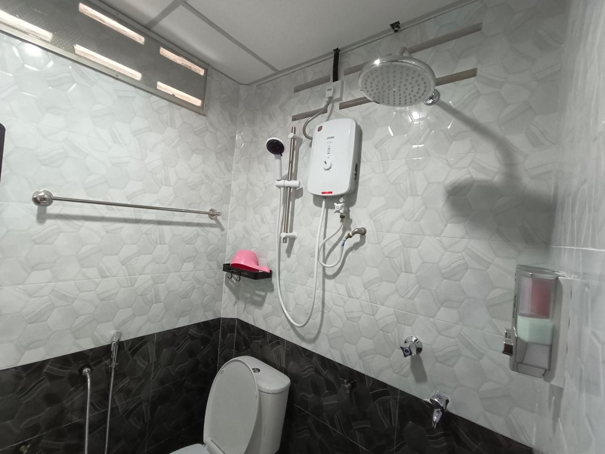 Roomstay Nimaza Bilik 1 Маранг Экстерьер фото